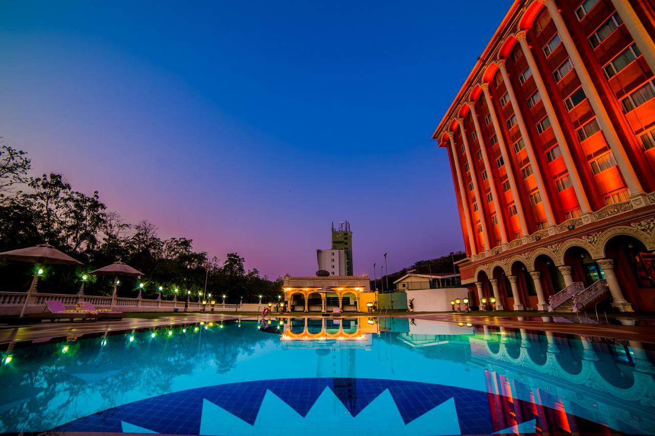 Ramoji Film City- Sitara Luxury Hotel Pedda Ambarpet Екстер'єр фото
